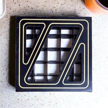 علب بوكسات مقسمة قابلة للازالة بغطاء سحاب بنافذة