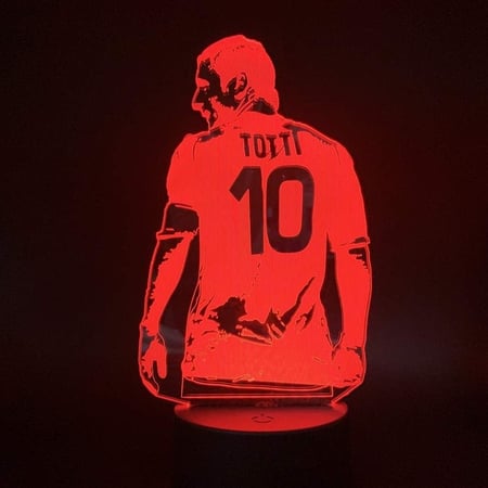 مجسم اللاعب توتي روما