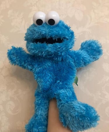 كعكي من عالم سمسم (دمية يد)