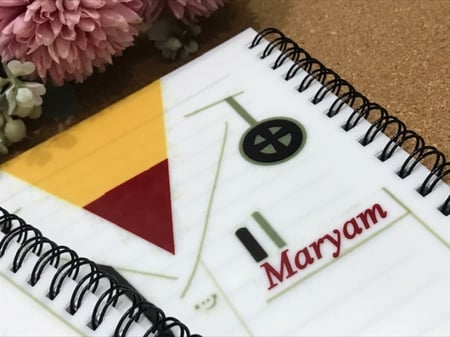 دفتر سلك وسط مقاس A5 تصميم حسب الطلب من اختيارك