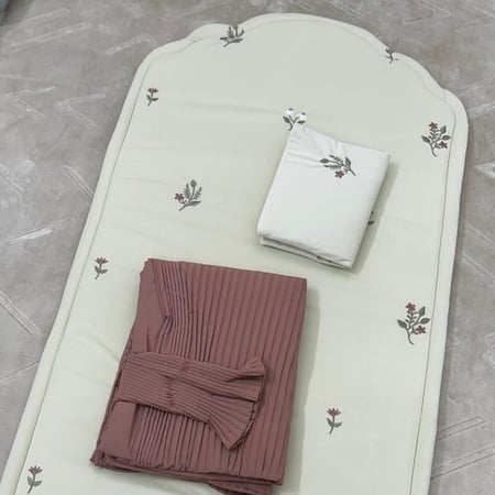 طقم صلاة ورد منثور