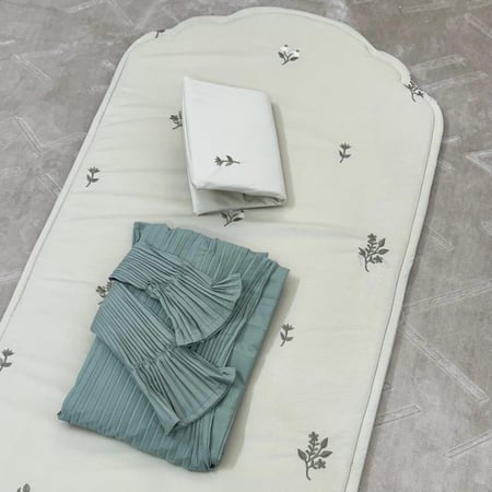 طقم صلاة ورد منثور زيتي