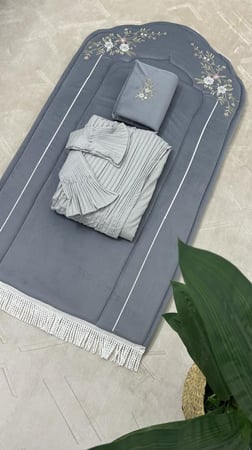 طقم صلاة ملكي رمادي