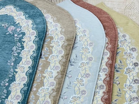 سجادة صلاة مبطنة ورد