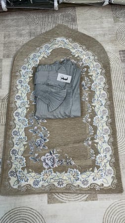 طقم صلاة بيج