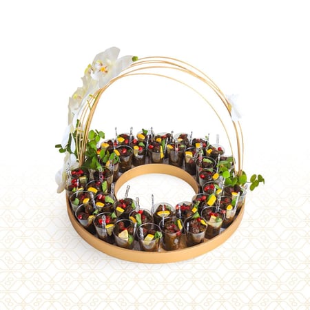 صينية خشب كاسات ورق عنب مزينة بالورود 38 قطعة - متجر ضيافات رتيل