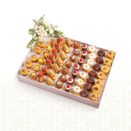 صينية الأفراح مزينة بالورد 80 قطعة حلا- متجر ضيافات رتيل