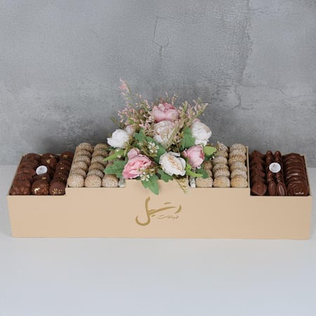 بوكس الفخامة - صينية مدرجة معمول وشوكلاتة  - متجر ضيافات رتيل