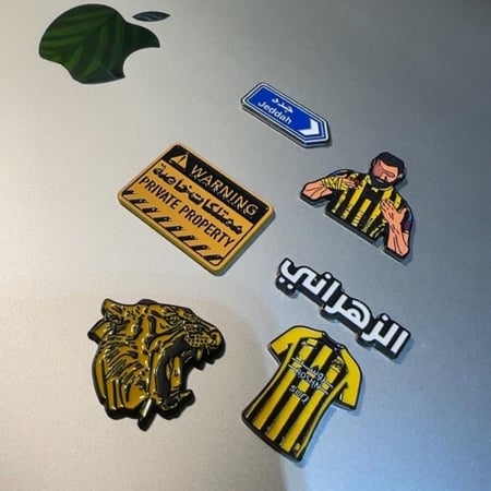 ستيكر معدني (بنزيما)