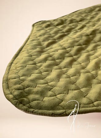 سجادة زيتي قطيفة