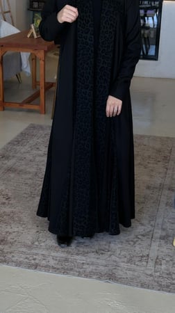 عباية تايقر