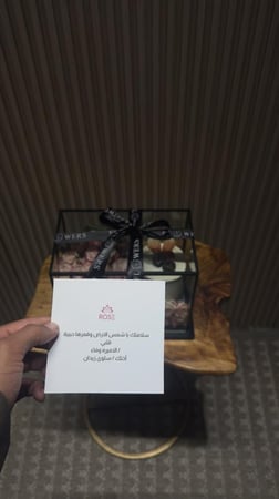 بوكس كيك مع ورد