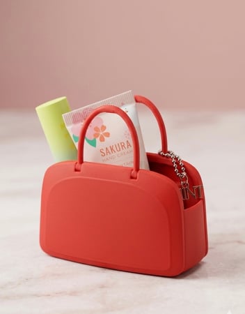 توزيعات العيد شنطة The devil wear prada