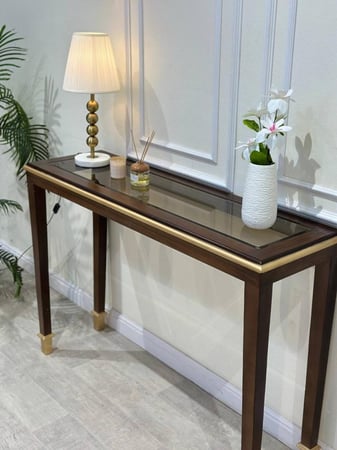 كونسول مدخل خشب بني بسطح زجاج شفاف – فخامة تليق بذوقك kf