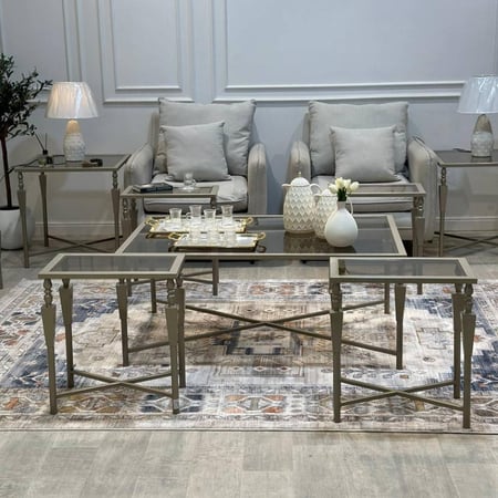 طقم طاولات سطح زجاج لون شمباني مع 4 خدمة tl