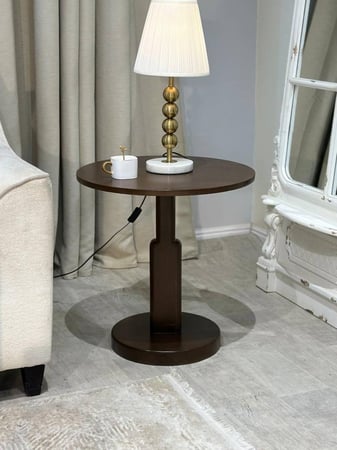 زاوية خشب سنديان – طاولة جانبية بلون بني أنيق