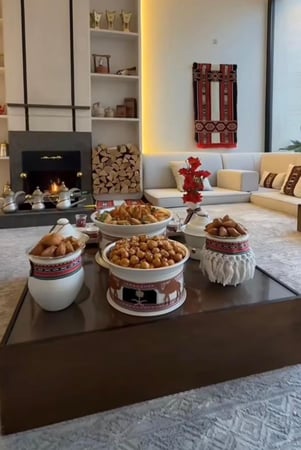 طقم طاولات سندين مع 4 خدمة -تصميم عصري kf