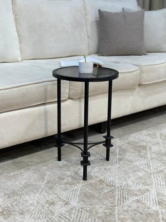 طاولة خدمة بسطح زجاجي أسود – أناقة تكتمل في ركنك