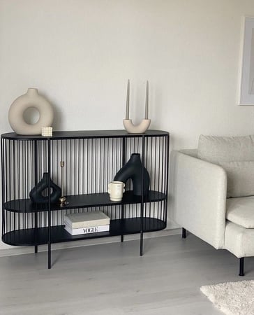 كونسول اسود دورين مدخل