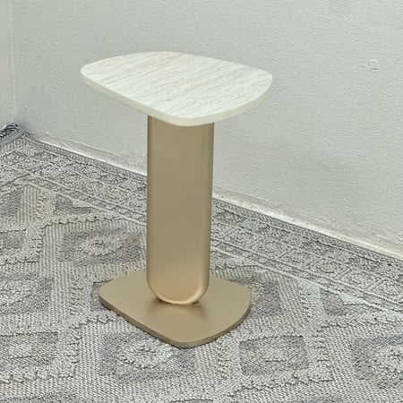 طاولة خدمة سطح بديل الرخام ترافنتينو ملمس ناعم قاعده خشب لون مكس