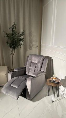 كرسي استرخاء هزاز ودوار متعدد الألوان