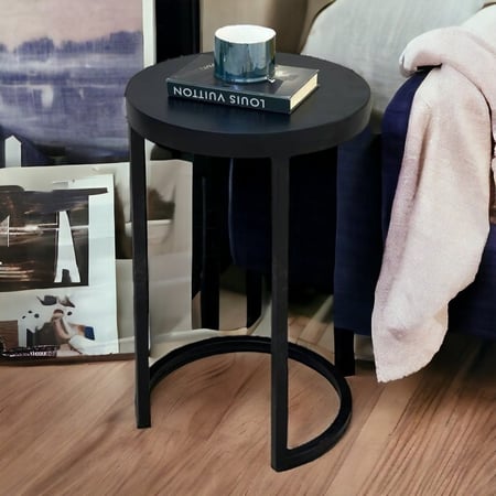 طاولة خدمة دائرية