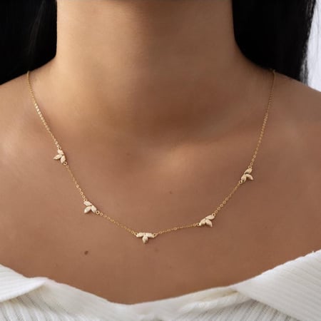 71|قلادة خمس ورود ماركيز ذهب