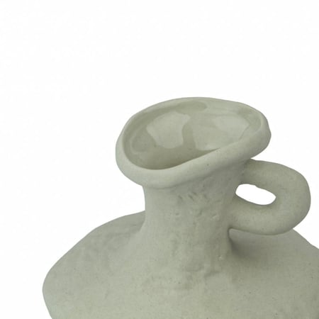 جرة من السيراميك - A