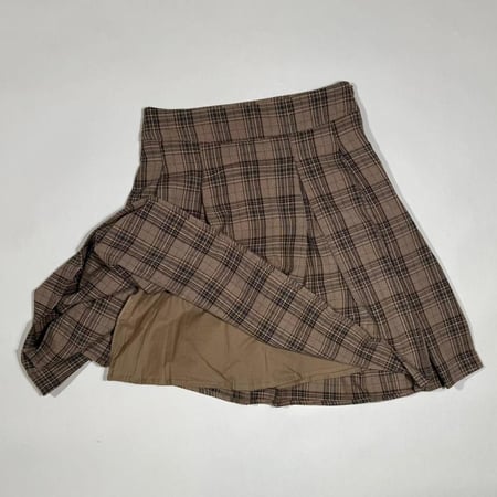 تنورة كاروهات
