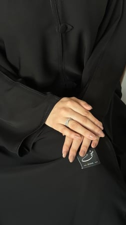 عباية لينا عباية عملية +طرحة + نقابA1