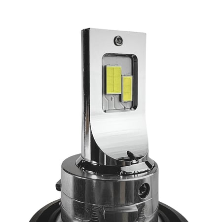 لمبات ليد خطين مقاس H13 بقوة 17000LM 140W بلون 5700K ابيض صافي فيه ميزة استمرار الواطي مع تشغيل العالي