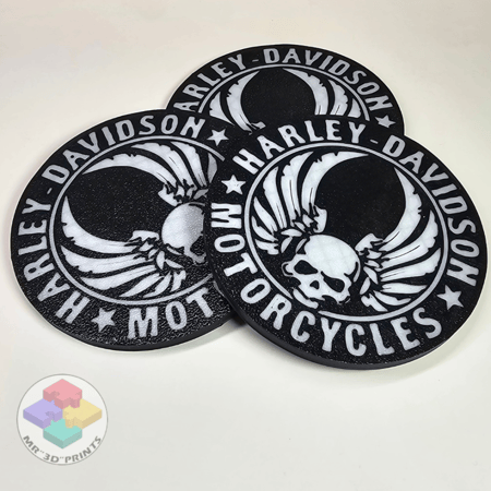 قاعدة مشروبات بالأسود والأبيض (مطبوعة بتقنية ثلاثية الأبعاد)