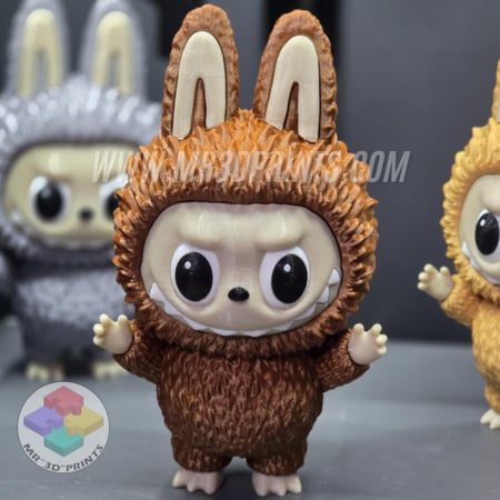 مجسم شخصية لابوبو