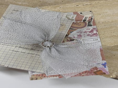 توكة شيفون أبيض مع جليتر فضي