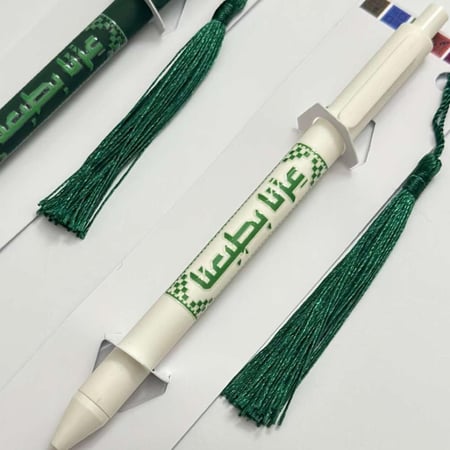 أقلام عزنا بطبعنا