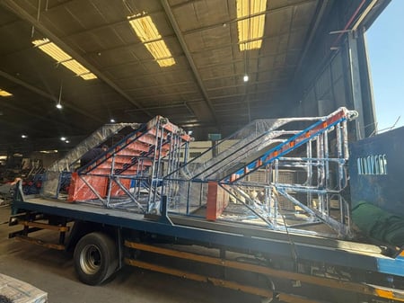 سلم مستودعات 2 متر