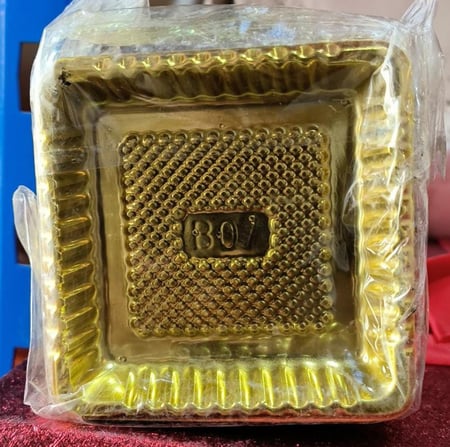 موس كيك بلاستيك مربع ذهبي Golden Square Plastic Mousse Cake