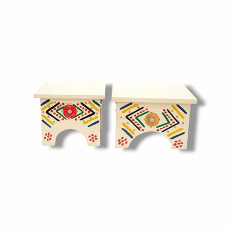 طاولة ضيافة خشبي تراثي بيج