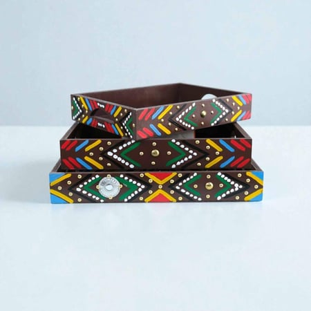 طوفرية خشبي تراثي بني