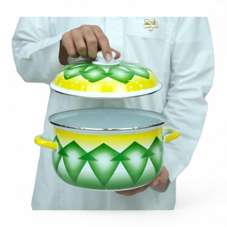 قدر غضار شوربة أخضر