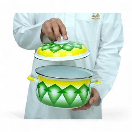 قدر غضار شوربة أخضر