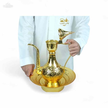 طقم ابريق غسيل يدين ذهبي