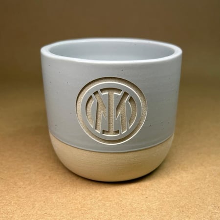 كوب سراميك رمادي بحفر من اختيارك