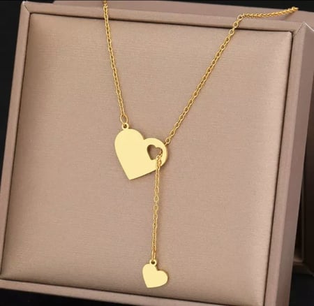 قلادة القلب المميزه بالتصميم الكوري