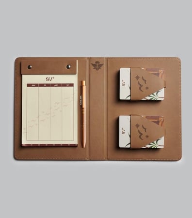 اوراق لعب ( البلد )