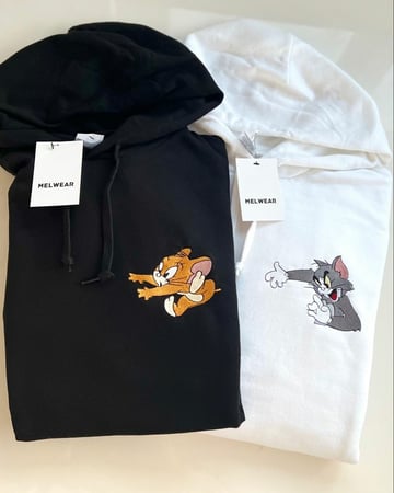 بلوفرات شتوية مصممة حسب الطلب