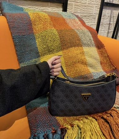 عباية ديسمبر