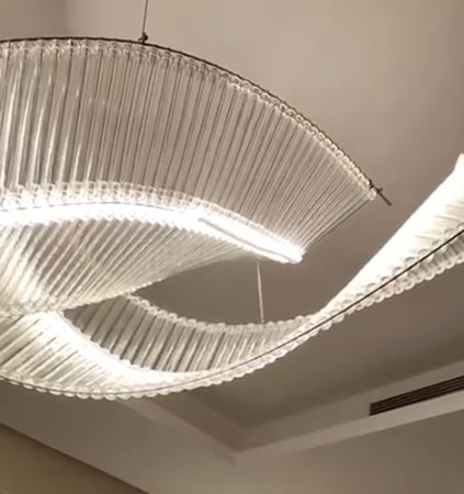 نجفة كريستال قابلة للتشكيل طول 4 متر  جديد ومميز