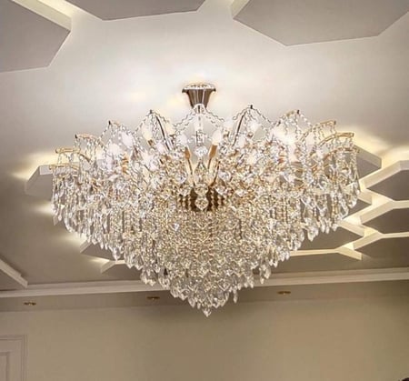 نجف 49 لمبه كرستال ذهبي E14 قطر 150سم (متر ونص )