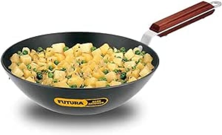 مقلاة هوكينز فيوتورا العميقة - 26 سم | بيد خشبية مريحة | صلبة مؤكسدة | ضمان 5 سنوات | صنع في الهند